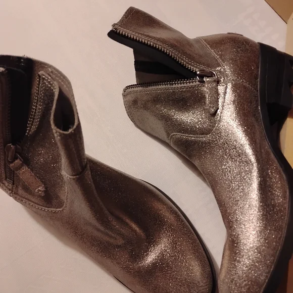 Sorel Metallic Ankle Boots - Picture 3 of 5